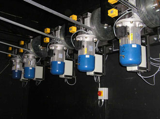 Pile wind lifting winches